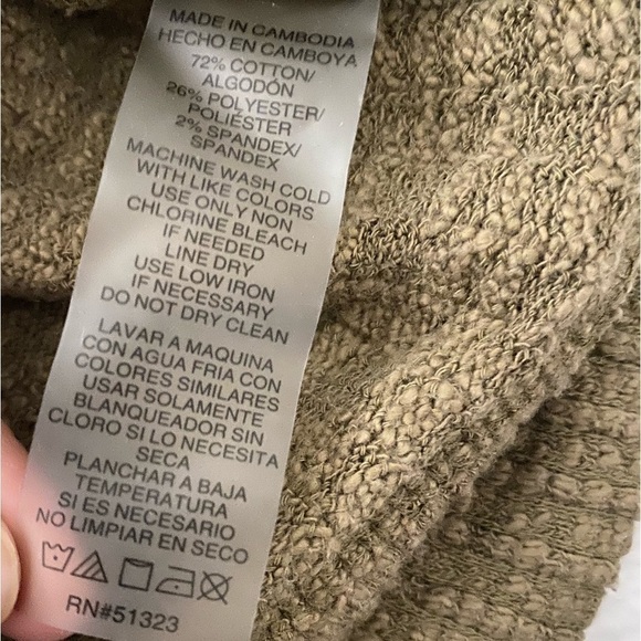 TWO By Vince Camuto V-Neck Button Down Soft Textured Cardigan Size Large - Picture 6 of 6